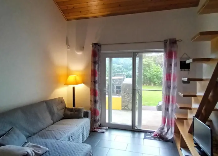 Casa Dos Biscoitos * Praia da Vitoria