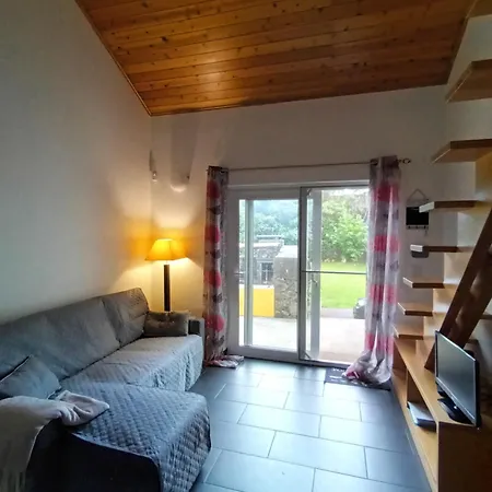 Casa Dos Biscoitos * Praia da Vitória